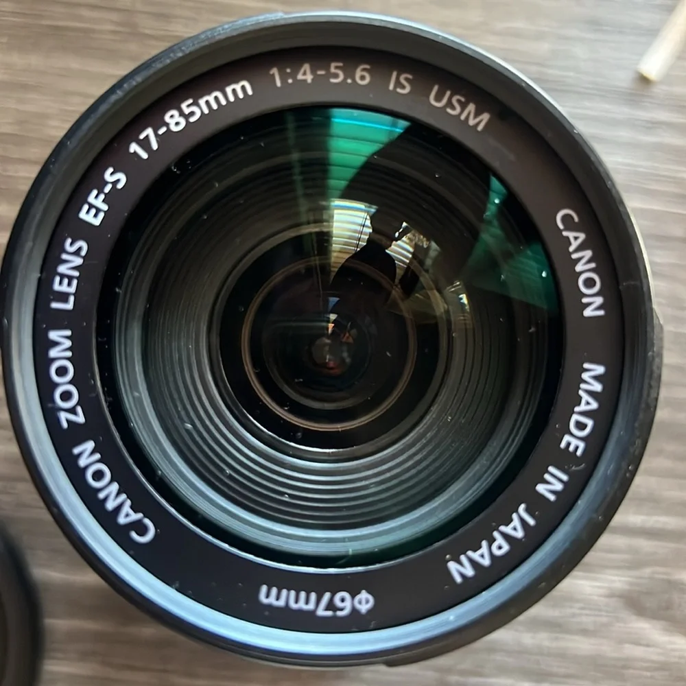 Canon EF-S 17-85mm f/4-5.6 IS USM Autofocus APS-C Lens, Black {67}